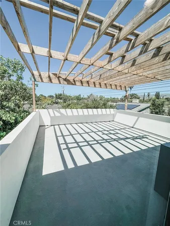 $3,950 | 18113 Marilla Street, Northridge, CA 91325