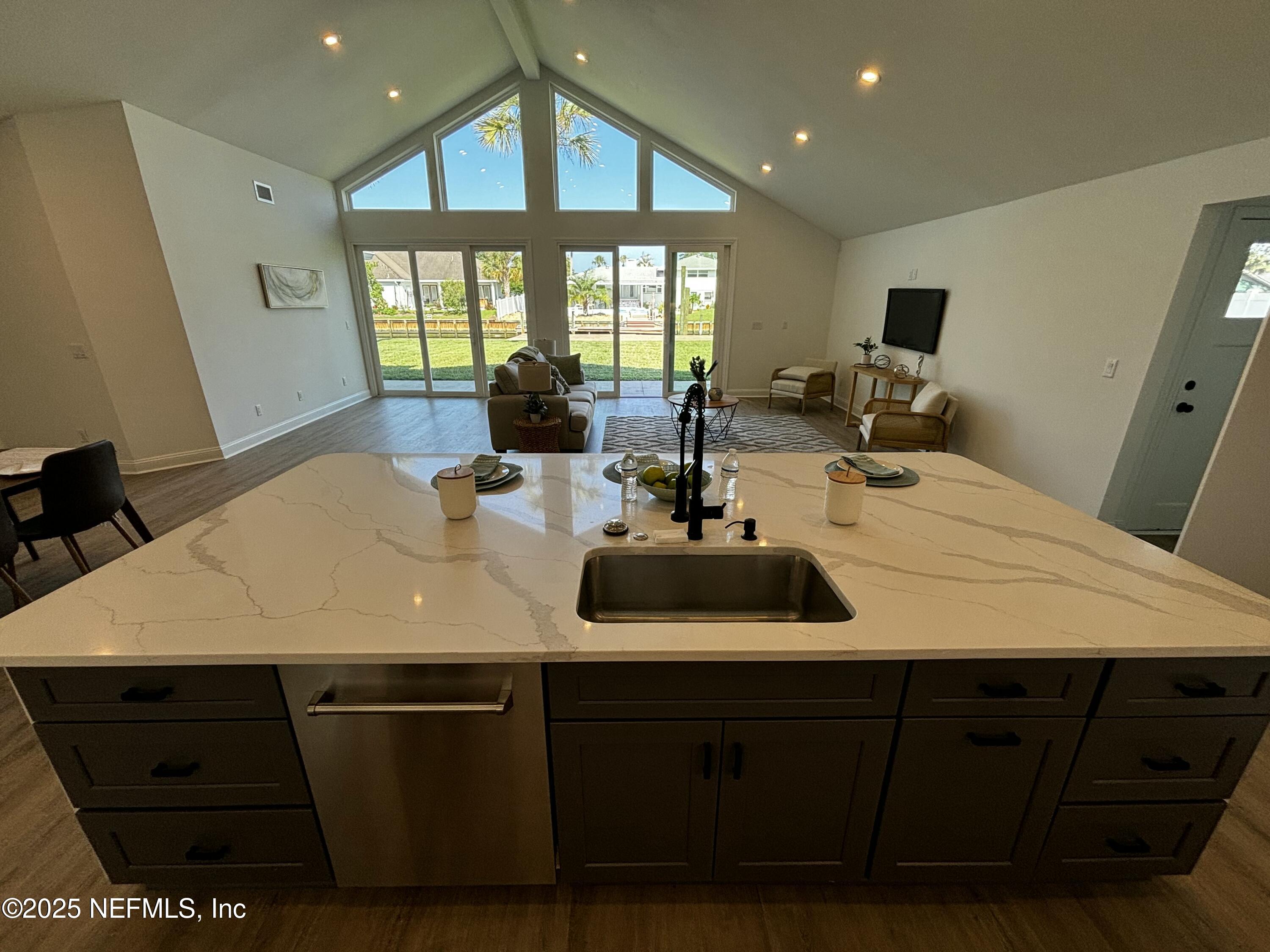 3335 Eunice Road Jacksonville, FL 32250 - Photo 6 of 34 tempImageFDjVFe