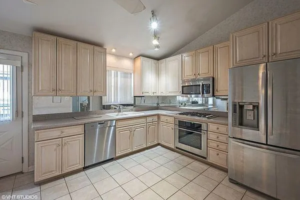 $3,200 | 614 Leamington Avenue, Wilmette, IL 60091