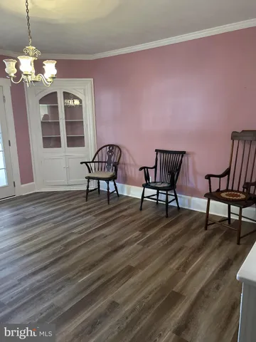 a view of a livingroom with furniture