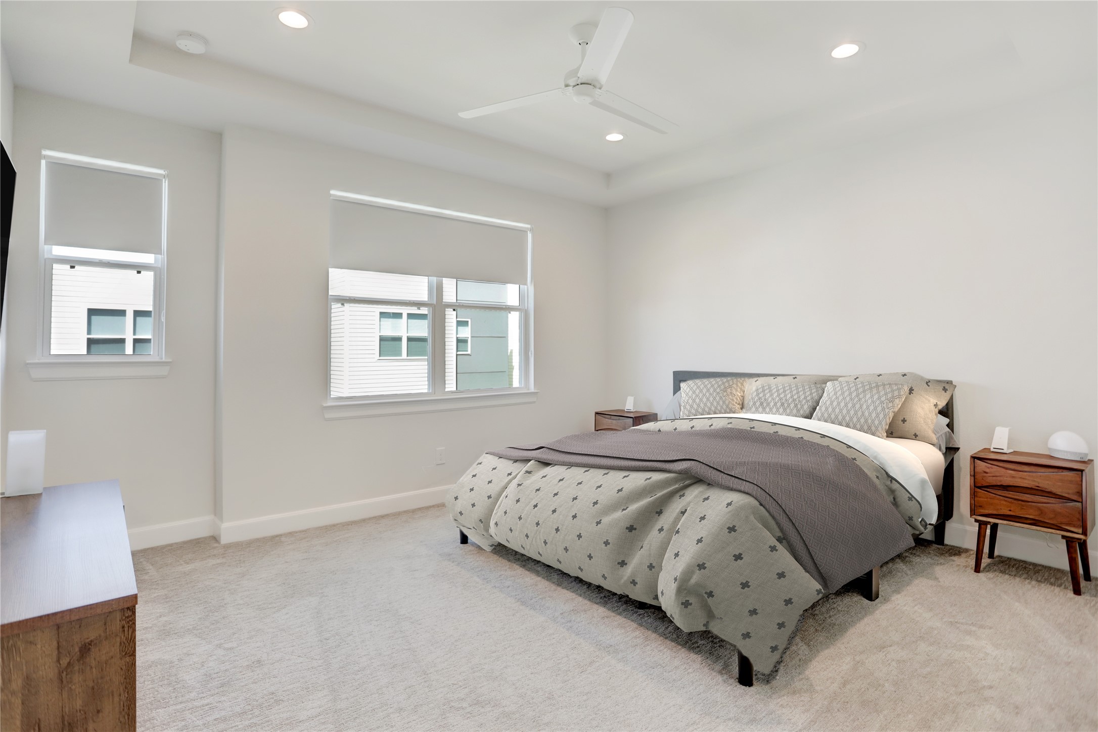 2781 Clinton Drive Houston, TX 77020 - Photo 5 of 12 a bedroom with bed and a window