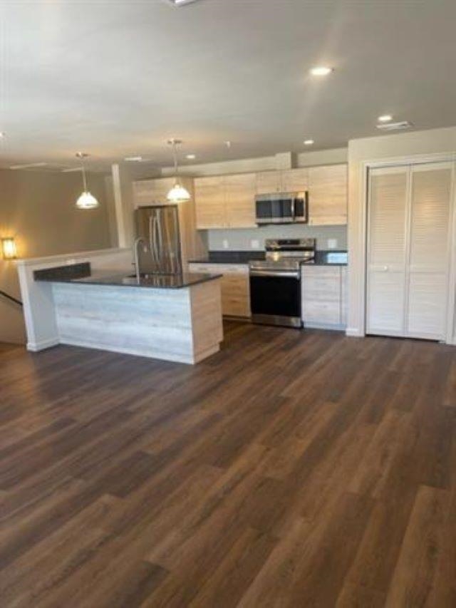 540 Lafayette Road, Unit 202 Hampton, NH 03842 - Photo 1 of 10