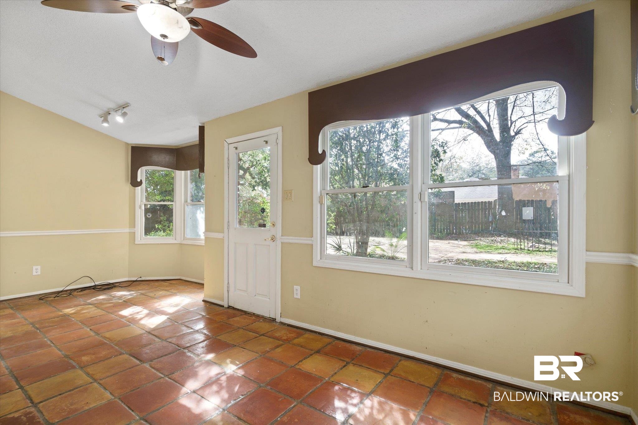 954 Watergate Court Mobile, AL 36693 - Photo 14 of 30