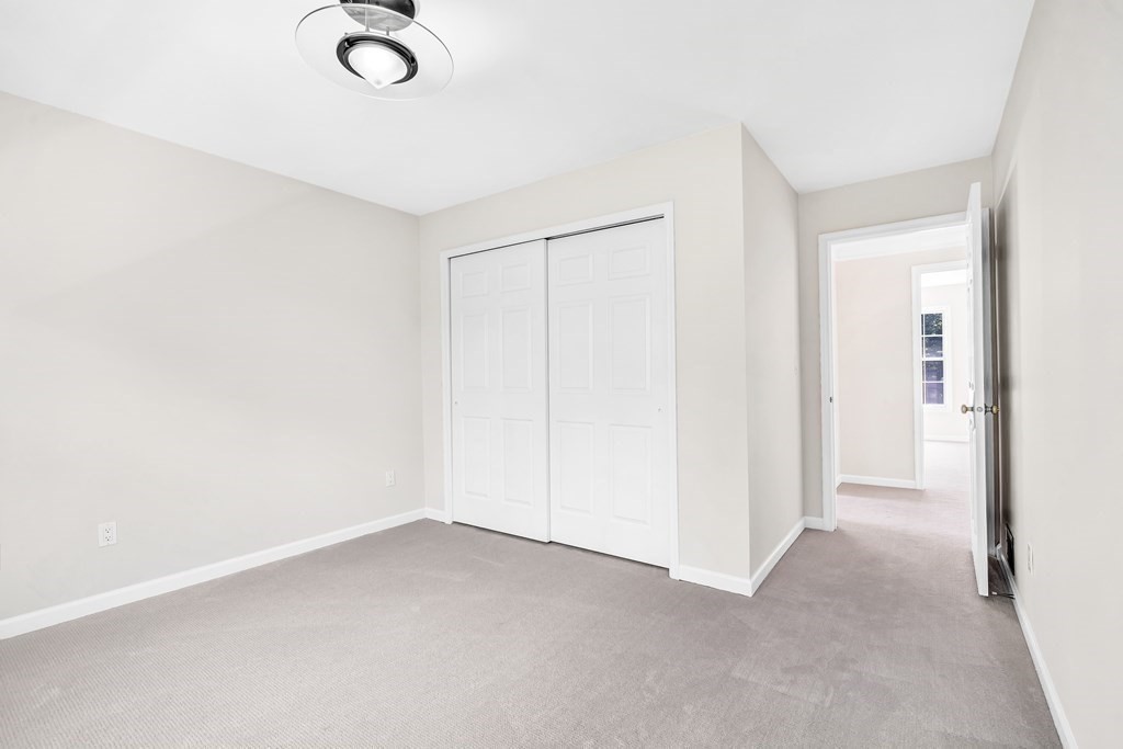 112 Robert Road Marlborough, MA 01752 - Photo 26 of 39 Gallery Image 26