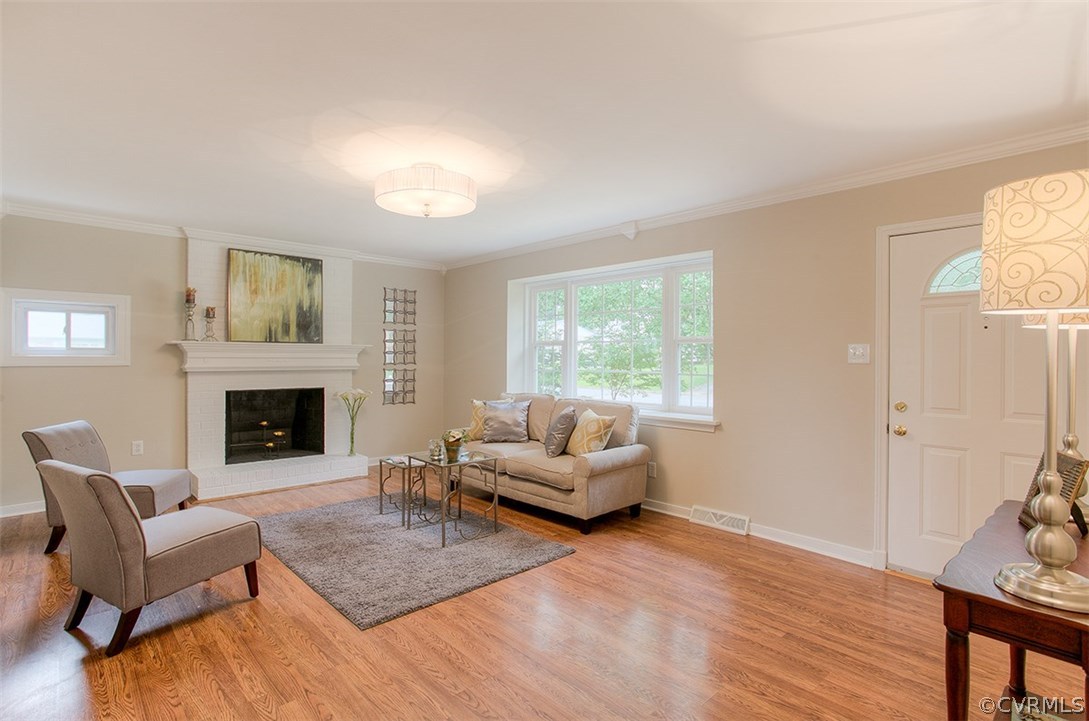 2304 Cranbrook Road Richmond, VA 23229 - Photo 4 of 24 Gallery Image 4