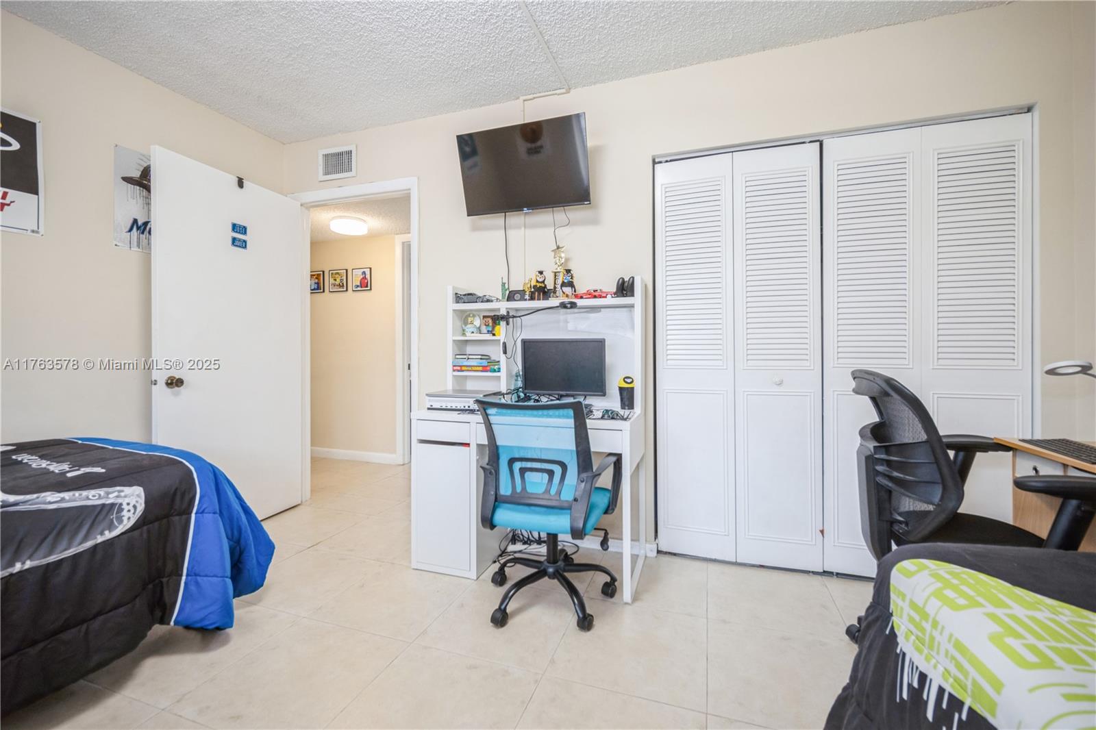 8500 Southwest 133rd Avenue Road, Unit 415 Miami, FL 33183 - Photo 16 of 27 2nd Bedroom