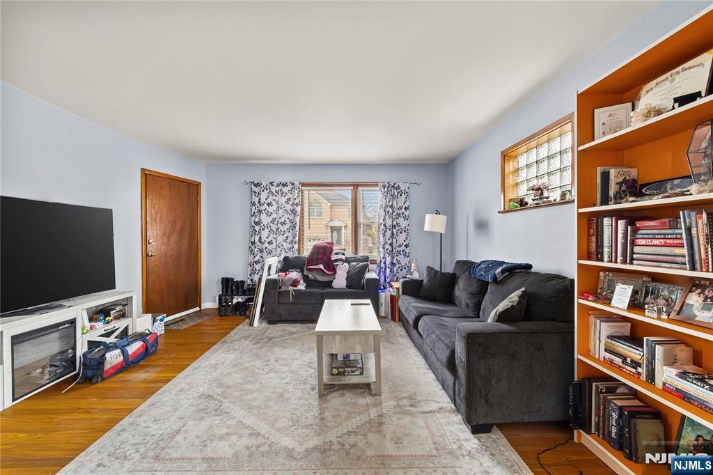 19 Inwood Street Clifton, NJ 07011 - Photo 12 of 28