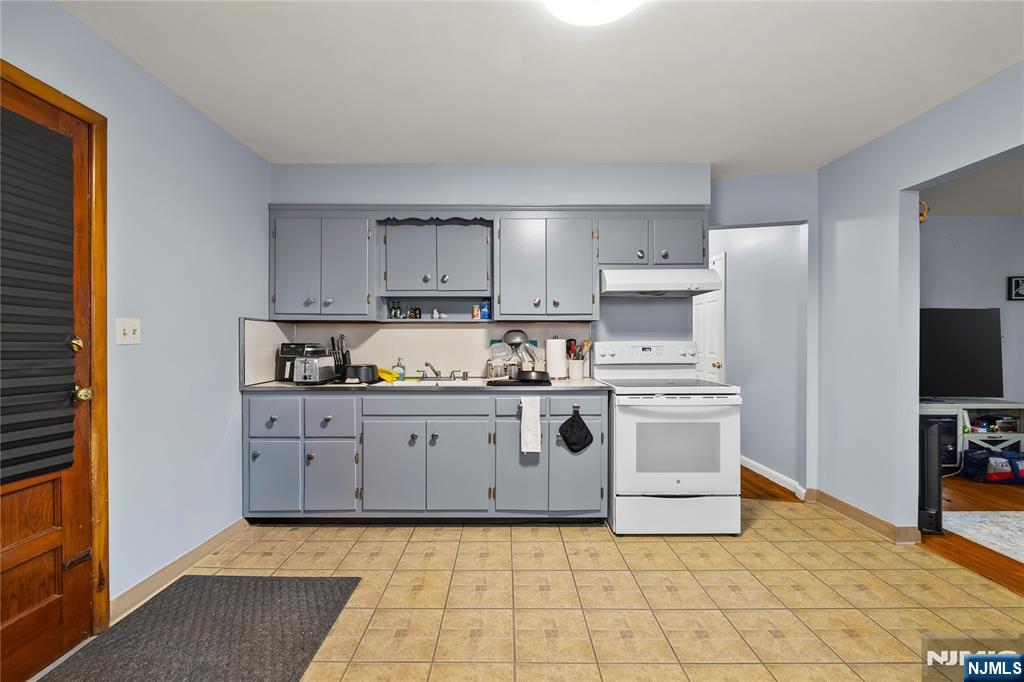 19 Inwood Street Clifton, NJ 07011 - Photo 14 of 28