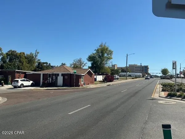 $650,000 | 722 Martin Luther King Jr Boulevard, Panama City, FL 32401