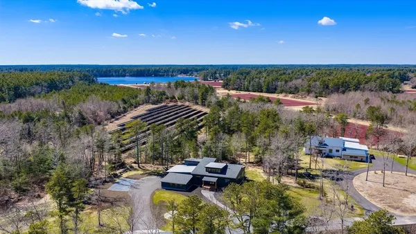 $1,850,000 | 2 Edwards Brg Road, Marion, MA 02738
