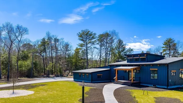 $1,850,000 | 2 Edwards Brg Road, Marion, MA 02738