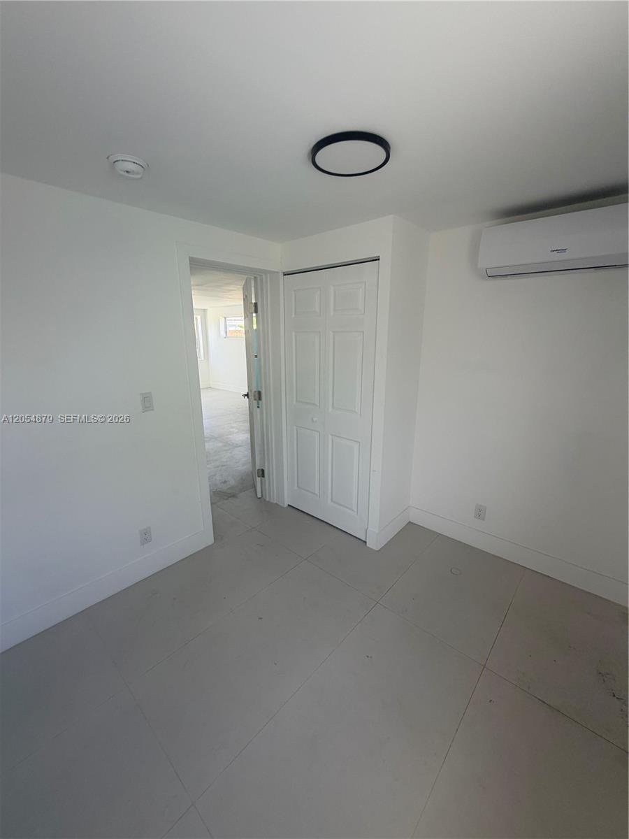43 William Road, Unit 3 West Park, FL 33023 - Photo 4 of 9