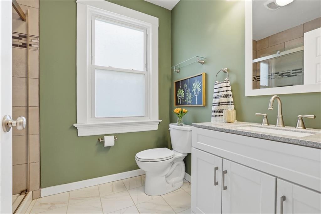 610 State Street Baden, PA 15005 - Photo 27 of 50 Ensuite
