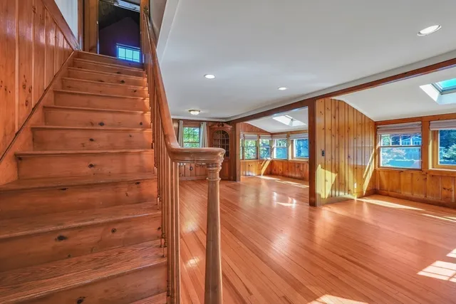 $999,900 | 210 Barton Road, Stow, MA 01775