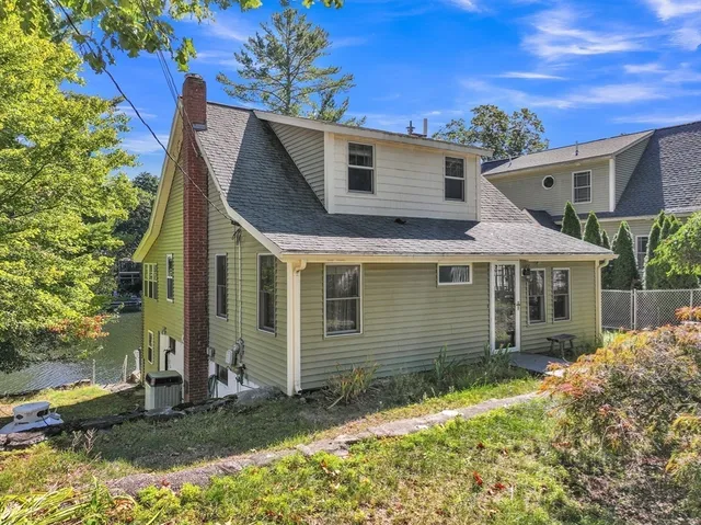 $999,900 | 210 Barton Road, Stow, MA 01775