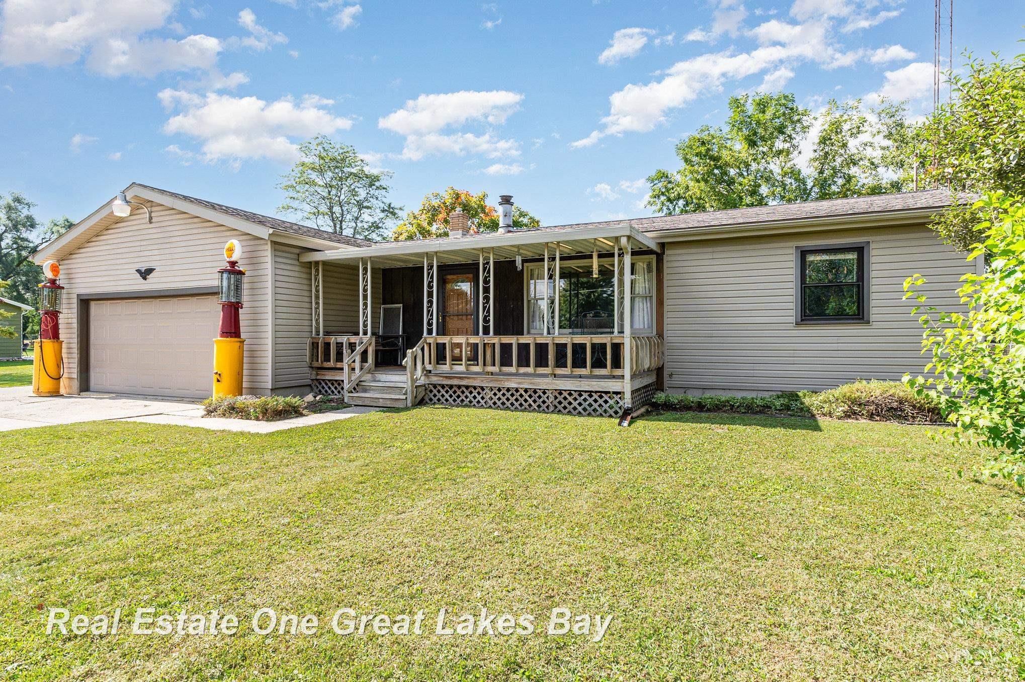 12586 Gera Road Birch Run, MI 48415 - Photo 5 of 32