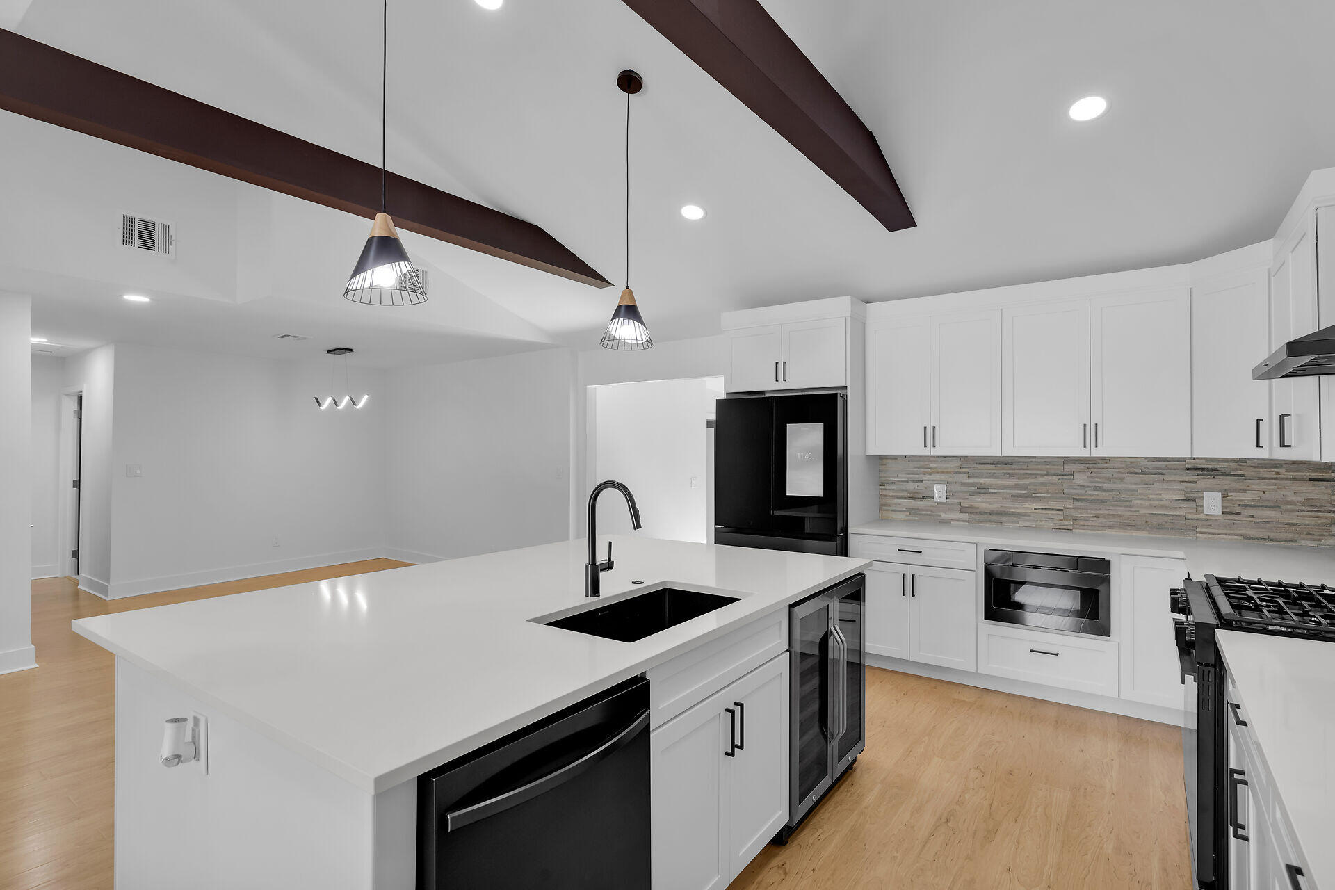 2800 Staples Avenue Key West, FL 33040 - Photo 31 of 42 2800 Staples Ave Kitchen & Dining