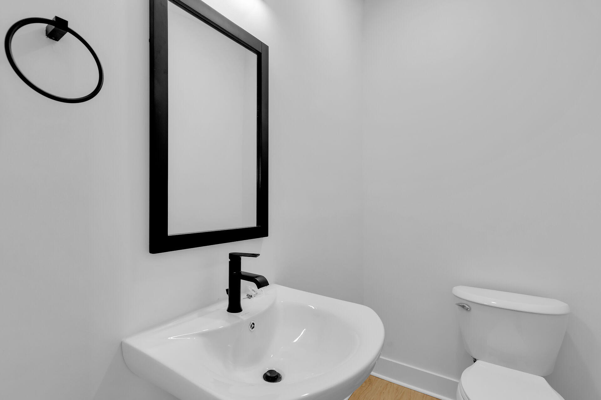 2800 Staples Avenue Key West, FL 33040 - Photo 7 of 42 a bathroom with a toilet and a sink