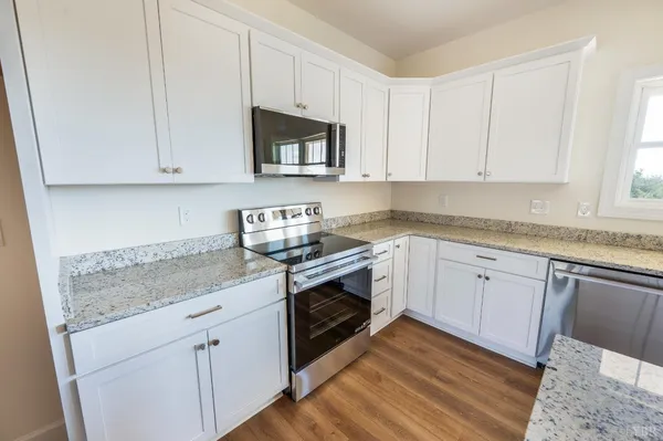 $389,900 | 10578 Leesville Road, Lynch Station, VA 24571