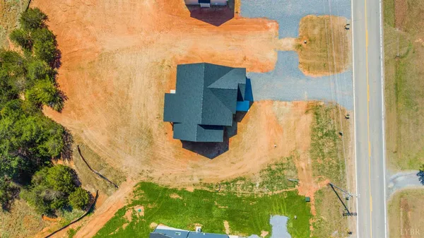 $389,900 | 10578 Leesville Road, Lynch Station, VA 24571