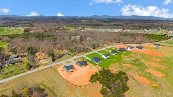 $389,900 | 10578 Leesville Road, Lynch Station, VA 24571