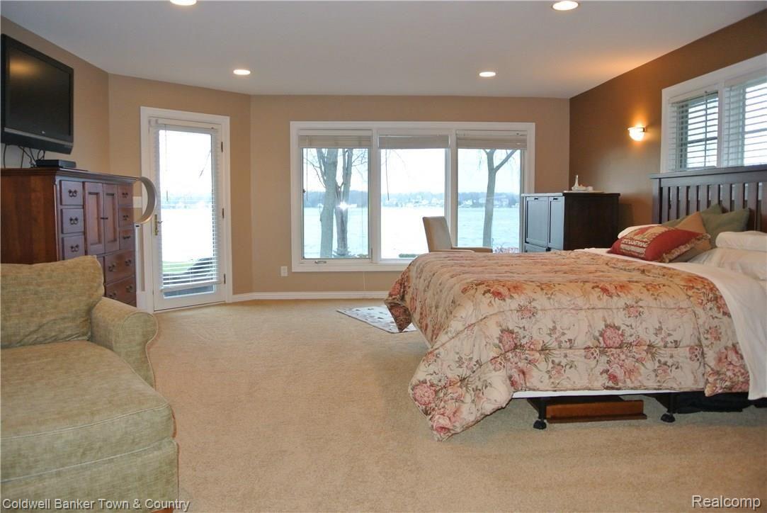 10231 Carmer Road Fenton, MI 48430 - Photo 12 of 42 DSC_0591.JPG