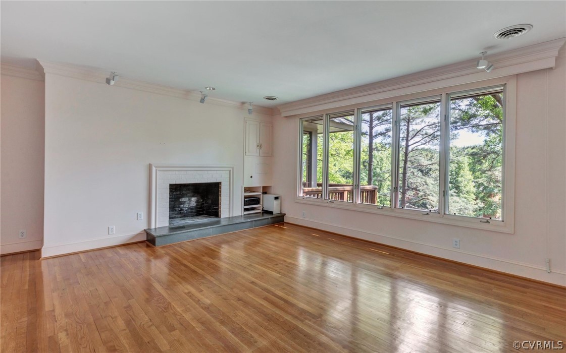 8911 Highfield Road Henrico, VA 23229 - Photo 19 of 43 Wonderful windows and great views in the master be