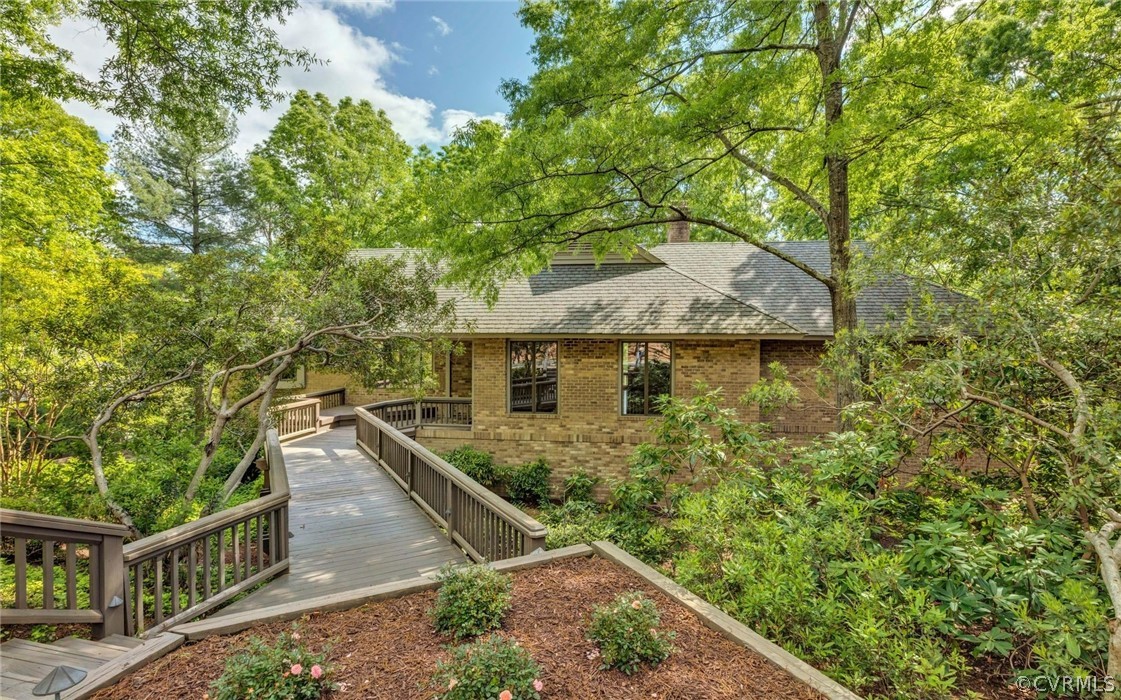 8911 Highfield Road Henrico, VA 23229 - Photo 2 of 43 Impressive walkway to the front door.
