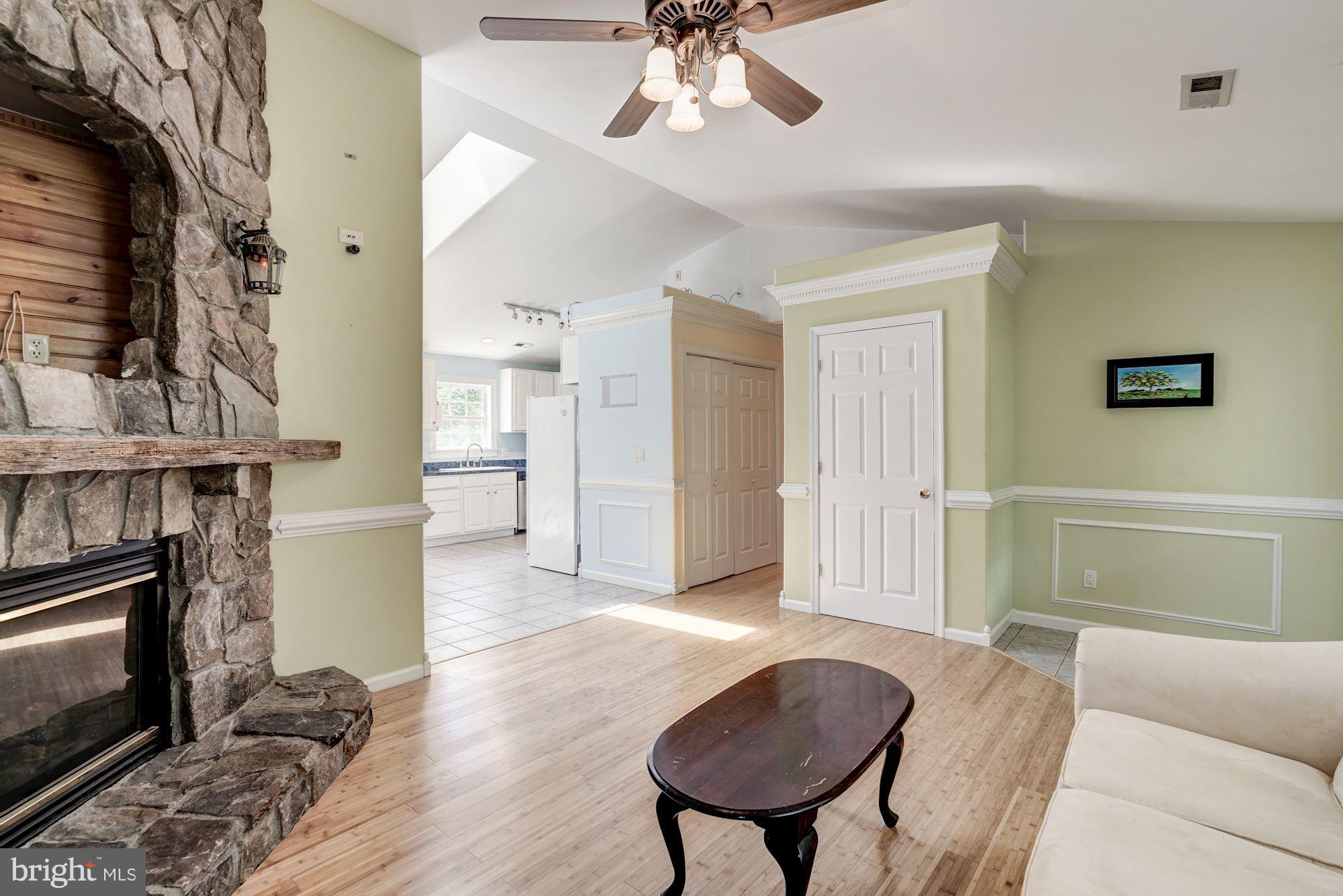 27232 Big H Ranch Road Culpeper, VA 22701 - Photo 4 of 30 Family Room
