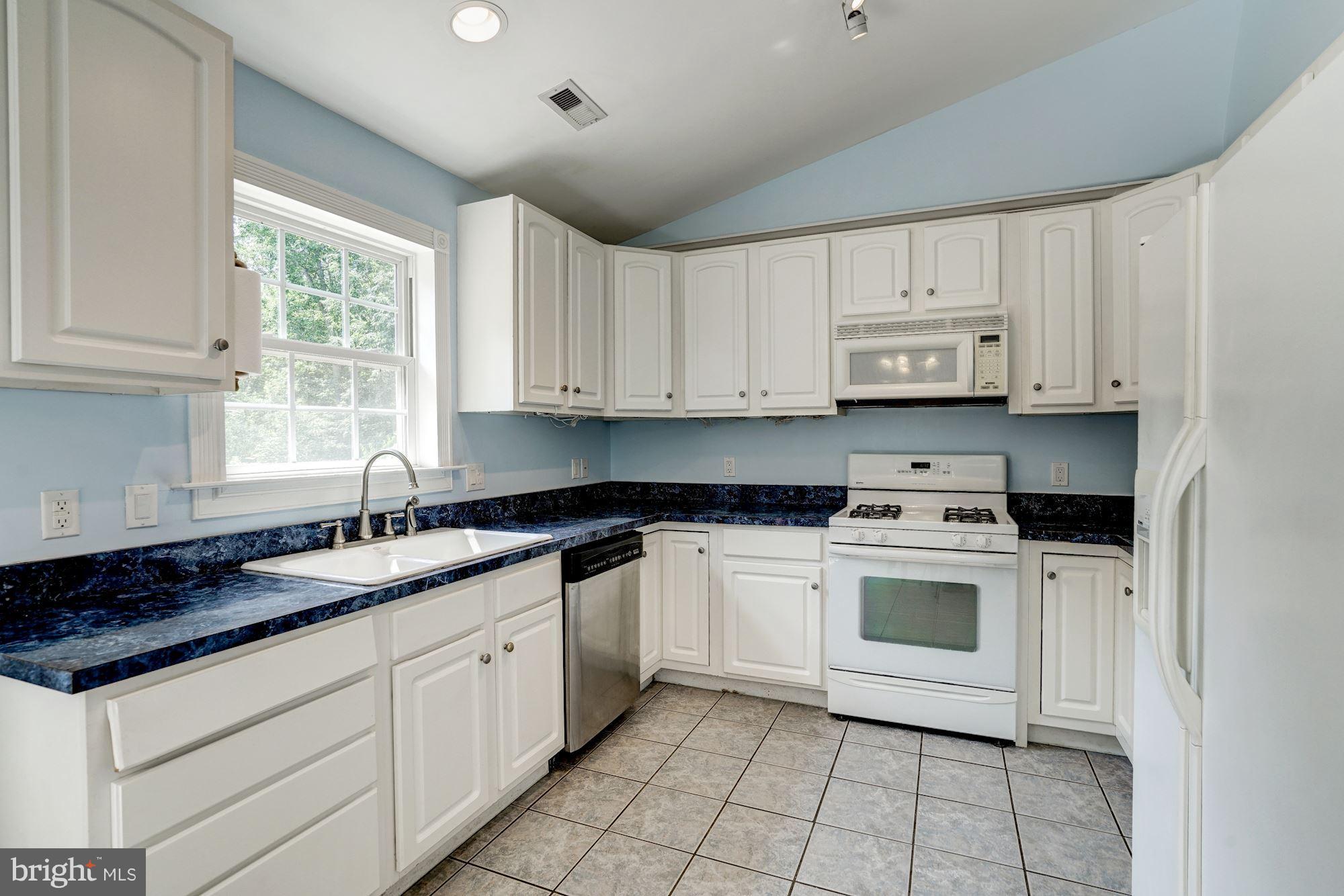 27232 Big H Ranch Road Culpeper, VA 22701 - Photo 10 of 30 Kitchen