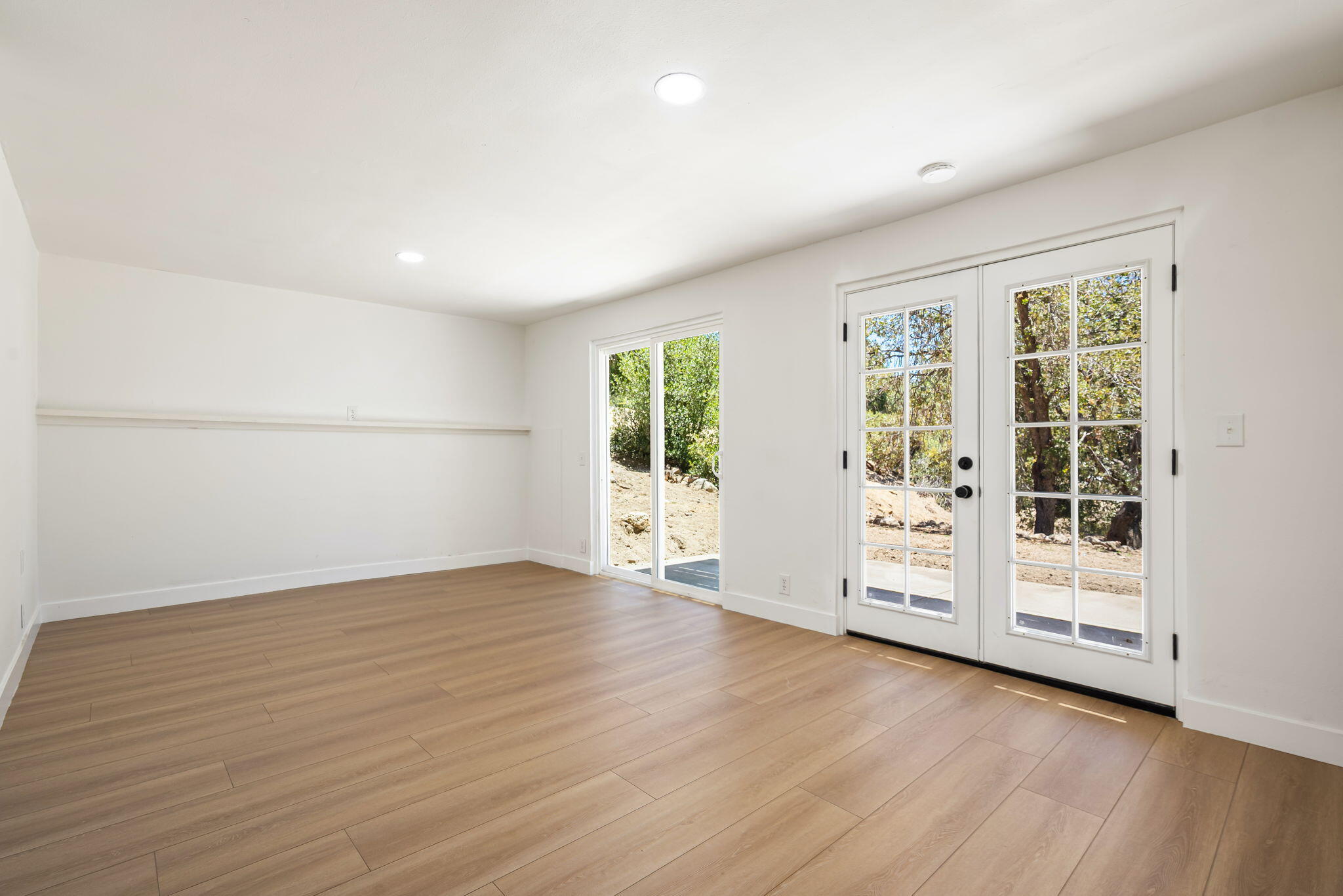 26785 Hopkins Road Idyllwild, CA 92549 - Photo 15 of 28 39-web-or-mls-DFHopkins_OPMG_0726_039