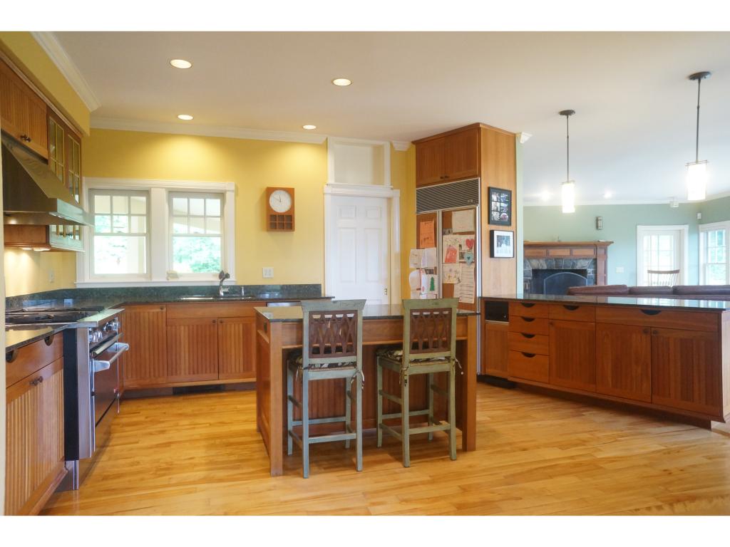 845 Thompson's Point Road Charlotte, VT 05445 - Photo 8 of 30 Gallery Image 8