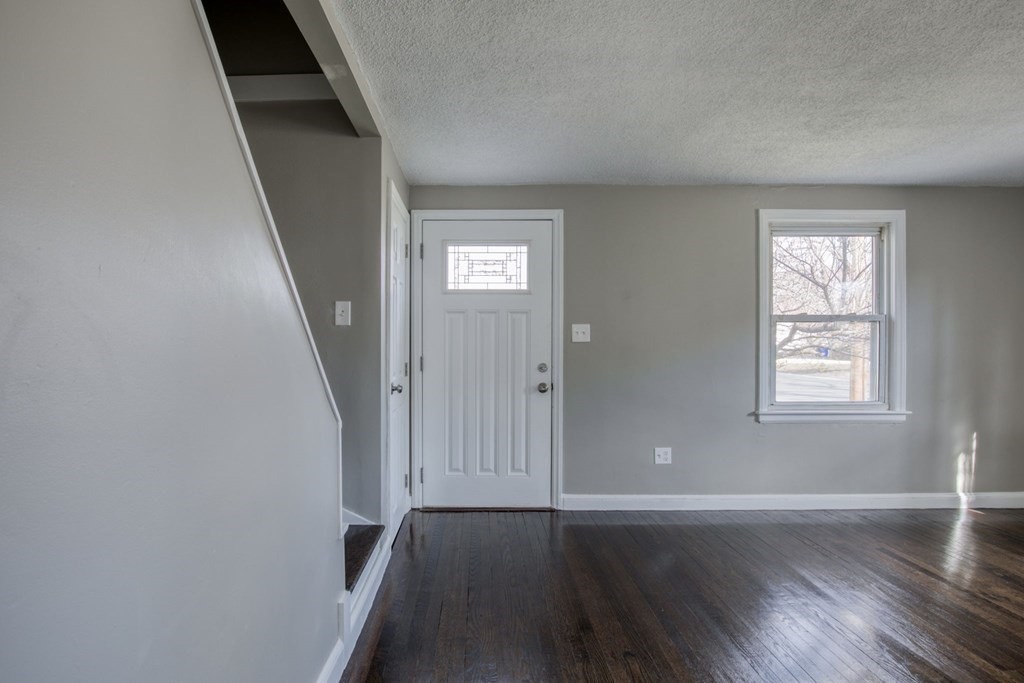 3 Morison Terrace Springfield, MA 01104 - Photo 4 of 23