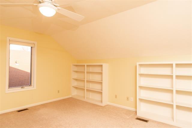3400 West Riggin Road, Unit 33 Muncie, IN 47304 - Photo 14 of 21 Gallery Image 14