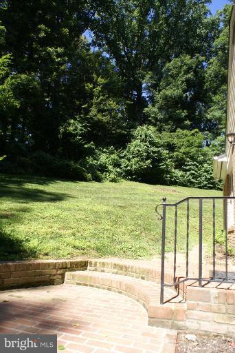 820 Turkey Run Road McLean, VA 22101 - Photo 1 of 18 Exterior (General)