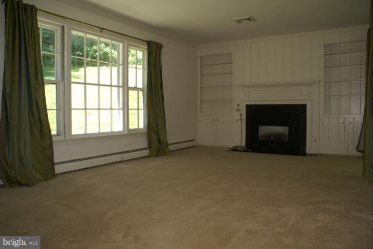 820 Turkey Run Road McLean, VA 22101 - Photo 5 of 18 Interior (General)