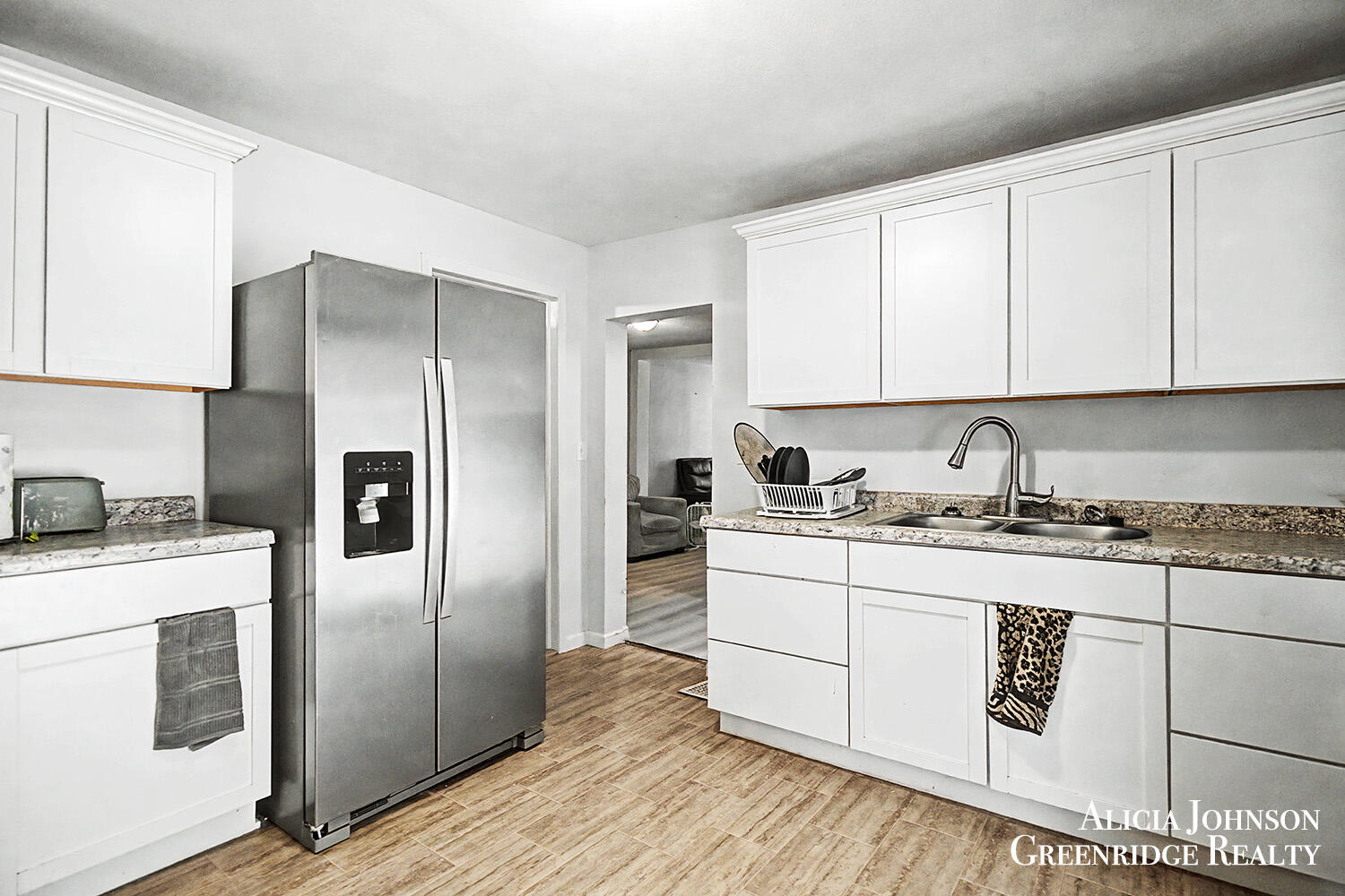 721 Pearl Street Belding, MI 48809 - Photo 3 of 14 02_2F9A5930