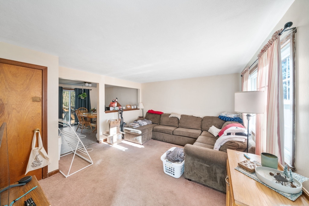 12 Shawnee Road Pepperell, MA 01463 - Photo 17 of 36