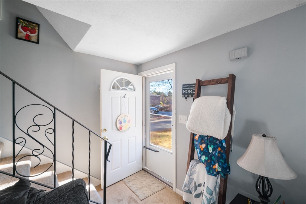 12 Shawnee Road Pepperell, MA 01463 - Photo 4 of 36