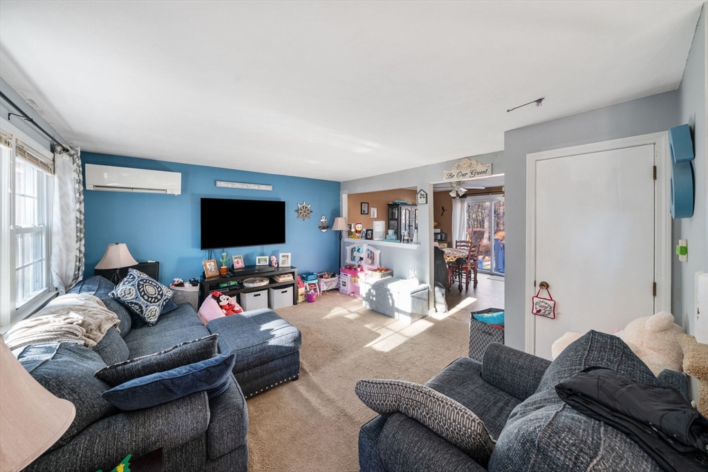 12 Shawnee Road Pepperell, MA 01463 - Photo 5 of 36