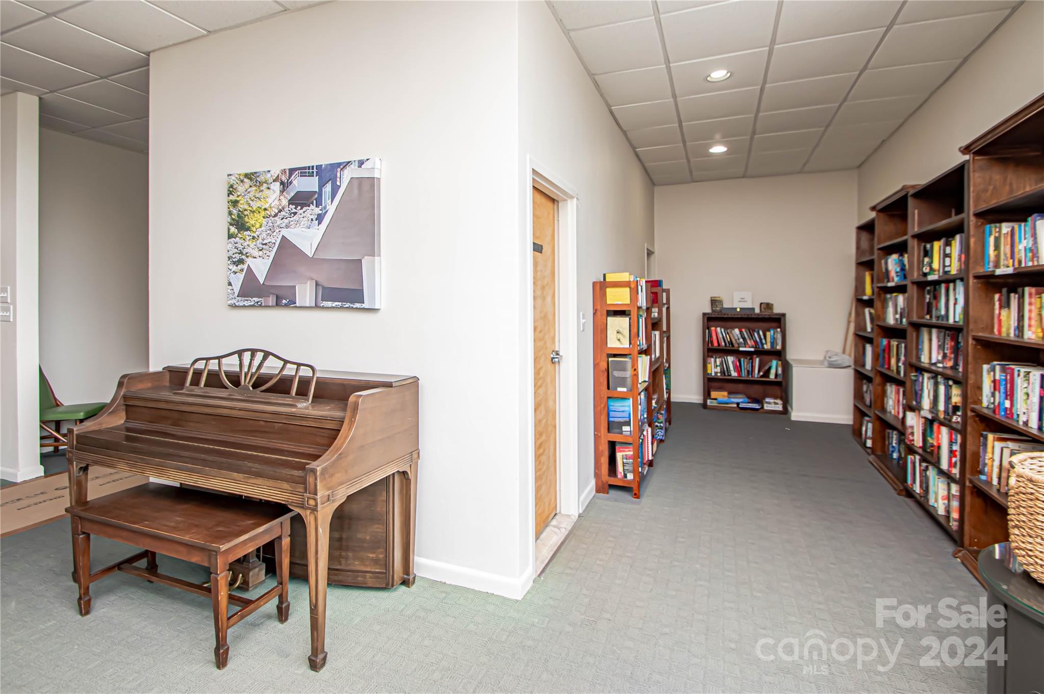 1300 Reece Road, Unit 606 Charlotte, NC 28209 - Photo 35 of 47 Gallery Image 35
