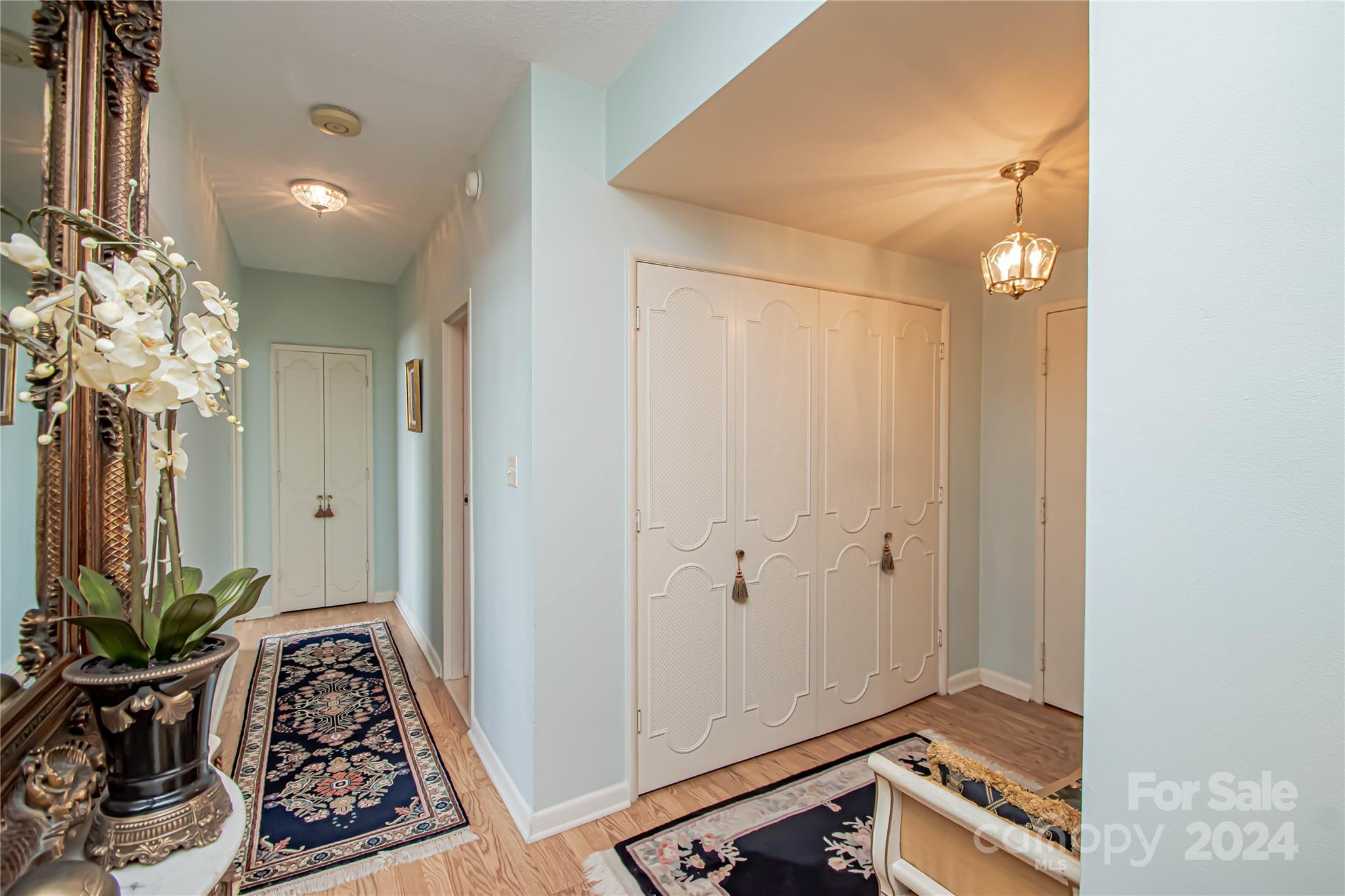 1300 Reece Road, Unit 606 Charlotte, NC 28209 - Photo 8 of 47 Gallery Image 8