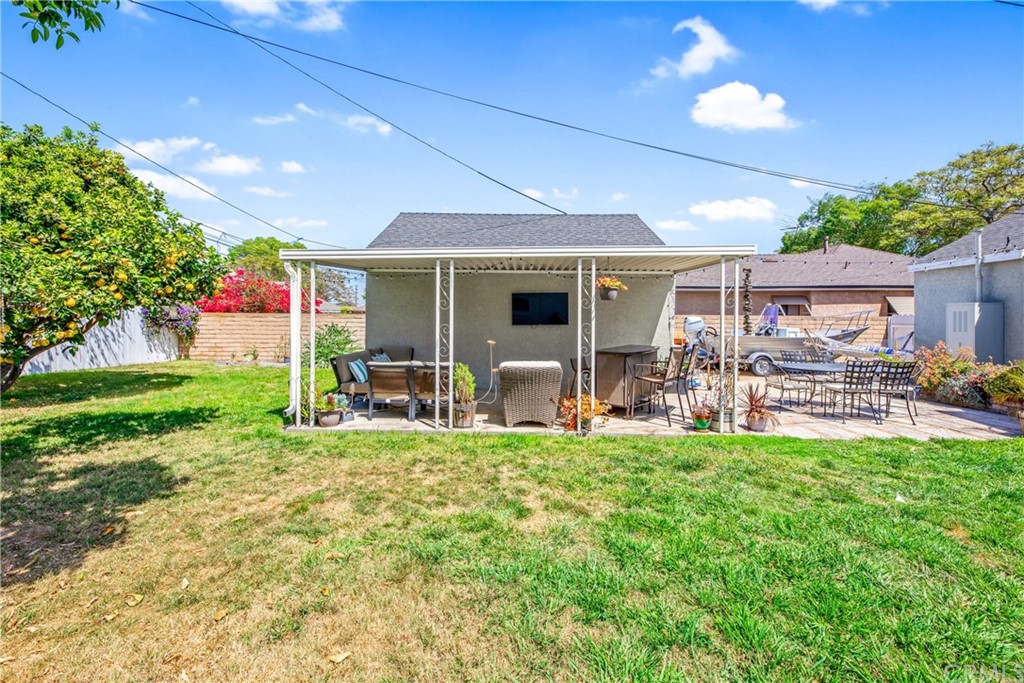 4031 East Grenora Way Long Beach, CA 90815 - Photo 11 of 65