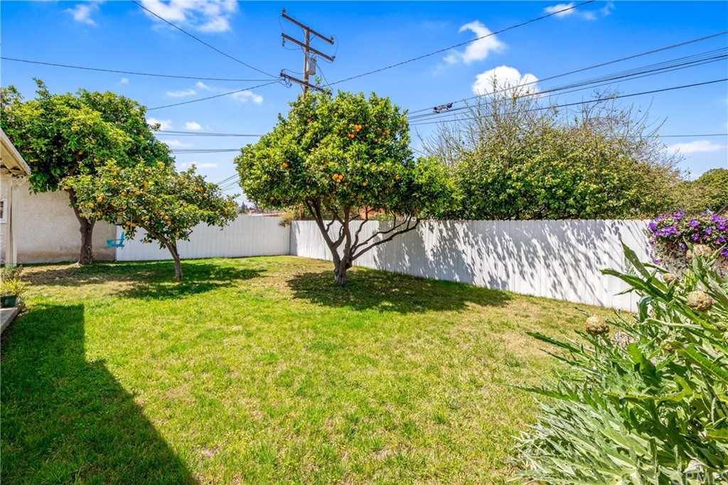 4031 East Grenora Way Long Beach, CA 90815 - Photo 8 of 65