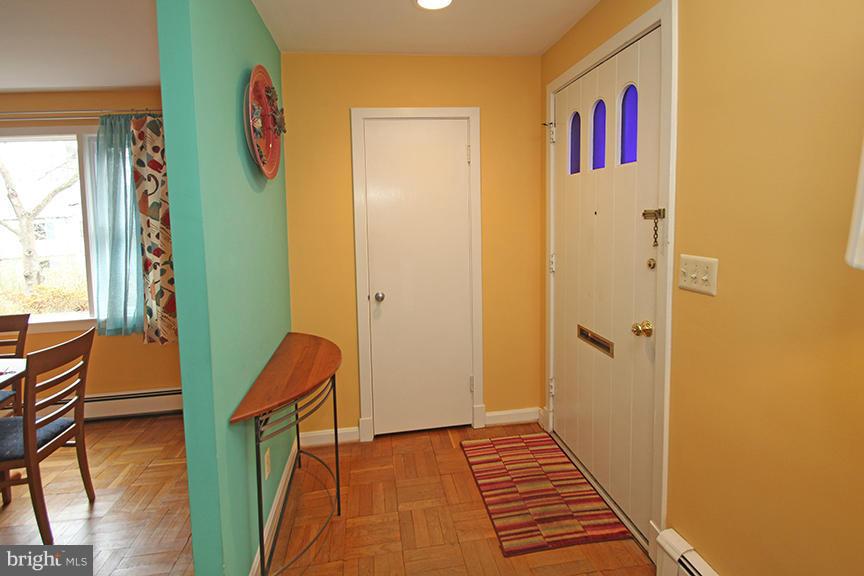 14 Midhurst Road Silver Spring, MD 20910 - Photo 2 of 30 Interior (General)