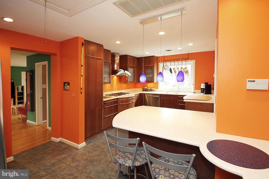 14 Midhurst Road Silver Spring, MD 20910 - Photo 11 of 30 Kitchen