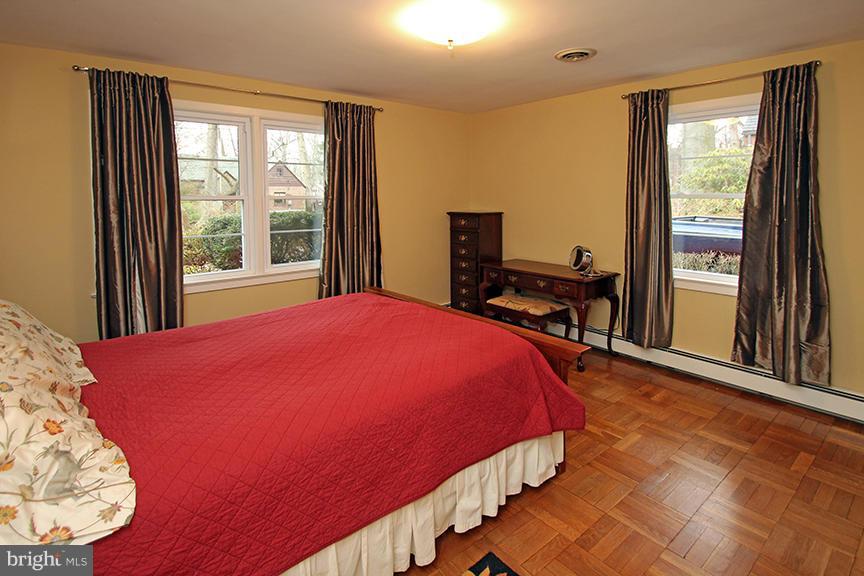 14 Midhurst Road Silver Spring, MD 20910 - Photo 19 of 30 Bedroom #2