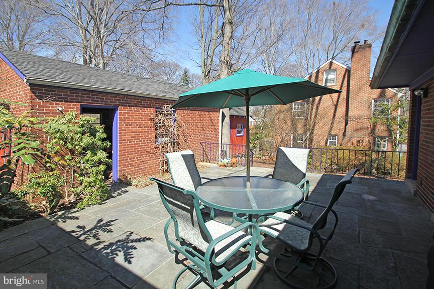 14 Midhurst Road Silver Spring, MD 20910 - Photo 26 of 30 Exterior (Rear)