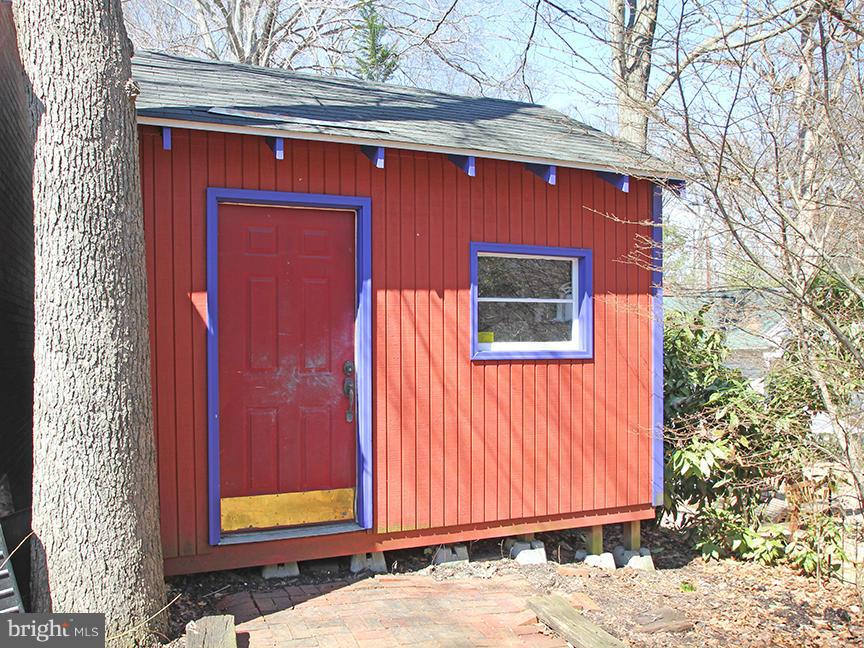 14 Midhurst Road Silver Spring, MD 20910 - Photo 29 of 30 Exterior (Rear)