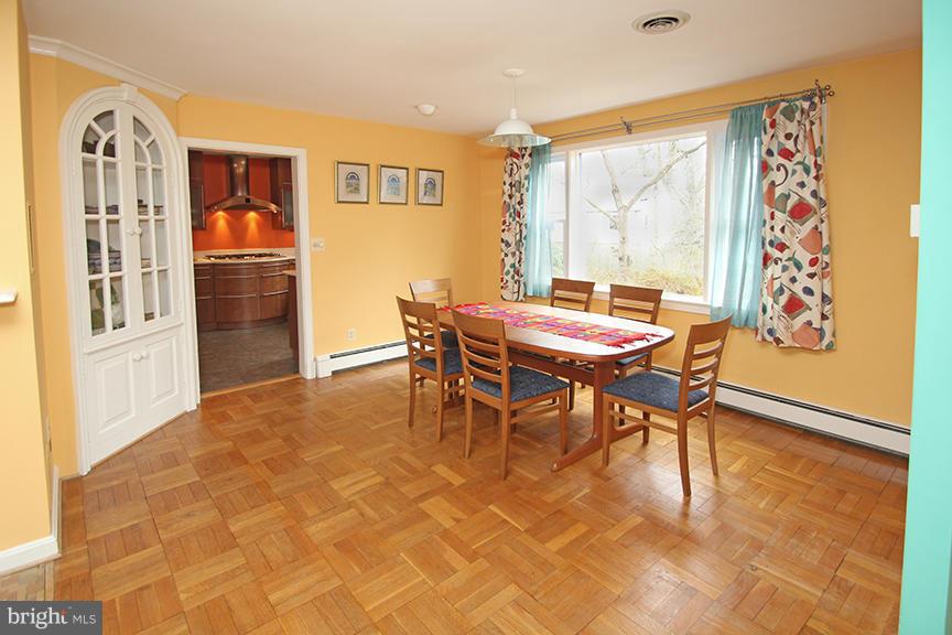 14 Midhurst Road Silver Spring, MD 20910 - Photo 7 of 30 Dining Room